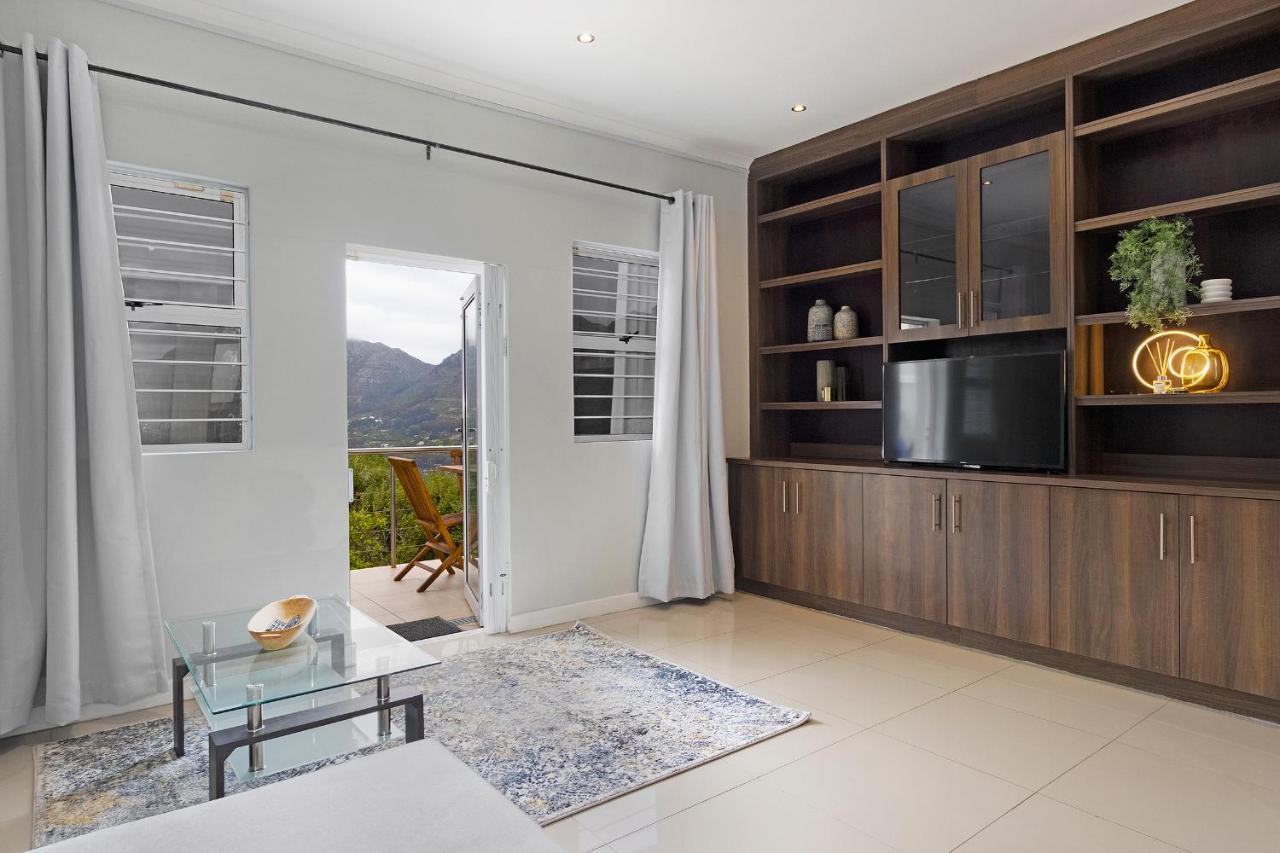 Mount Bay Hotel Houtbaai Buitenkant foto