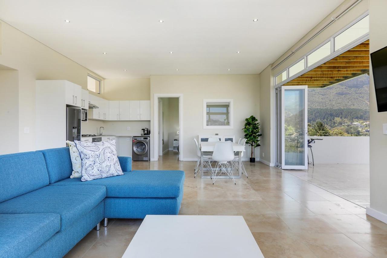 Mount Bay Hotel Houtbaai Buitenkant foto