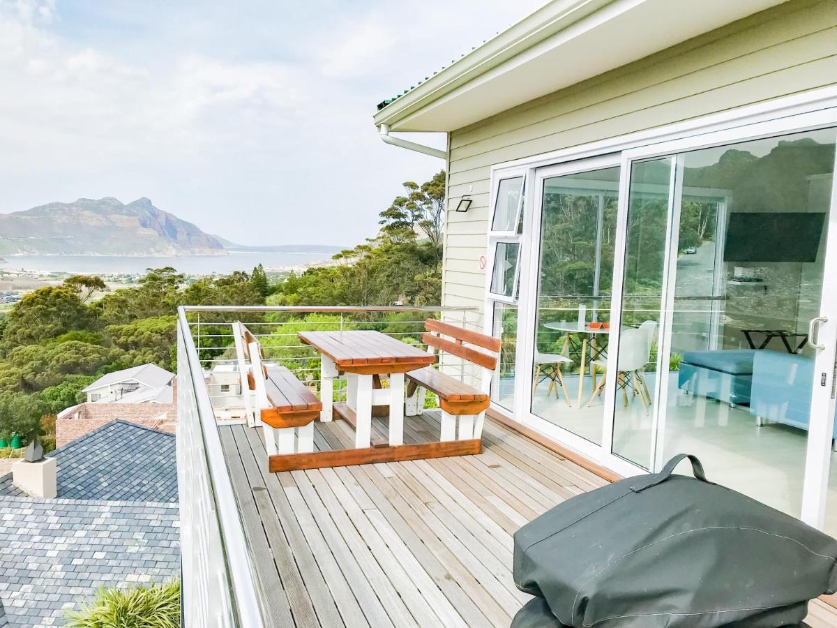Mount Bay Hotel Houtbaai Buitenkant foto
