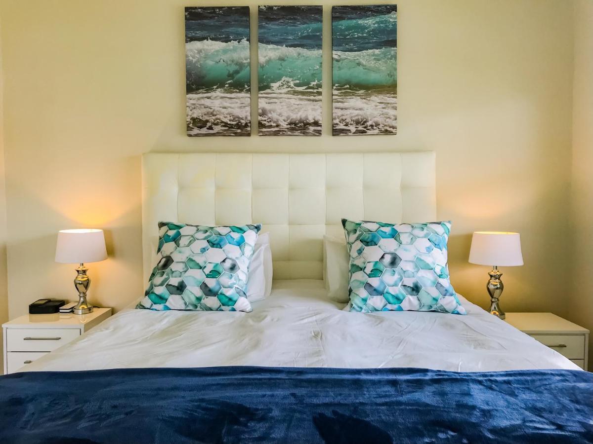 Mount Bay Hotel Houtbaai Buitenkant foto